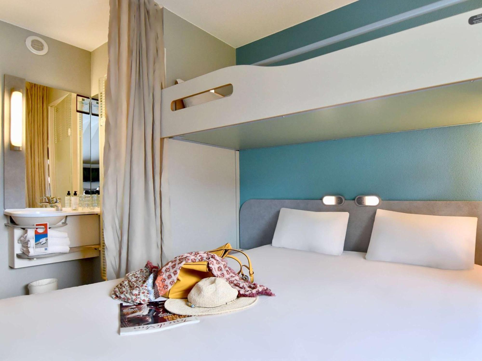 Ibis Budget Cholet Centre Exterior photo