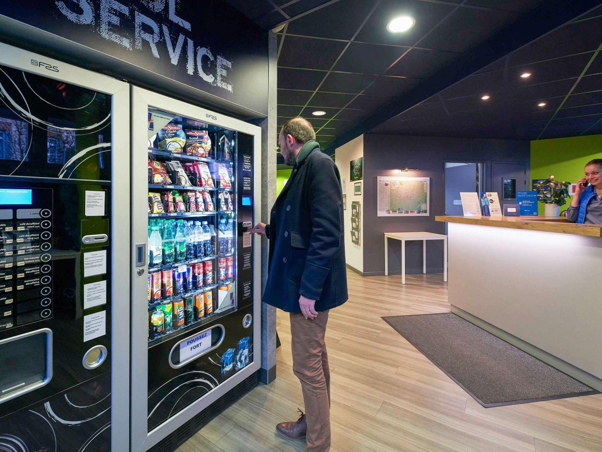 Ibis Budget Cholet Centre Exterior photo